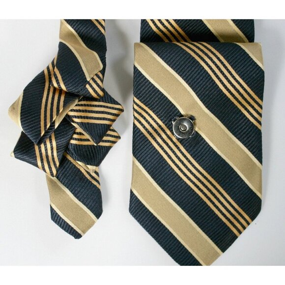 Striped Ascot - - Picture 6 of 7